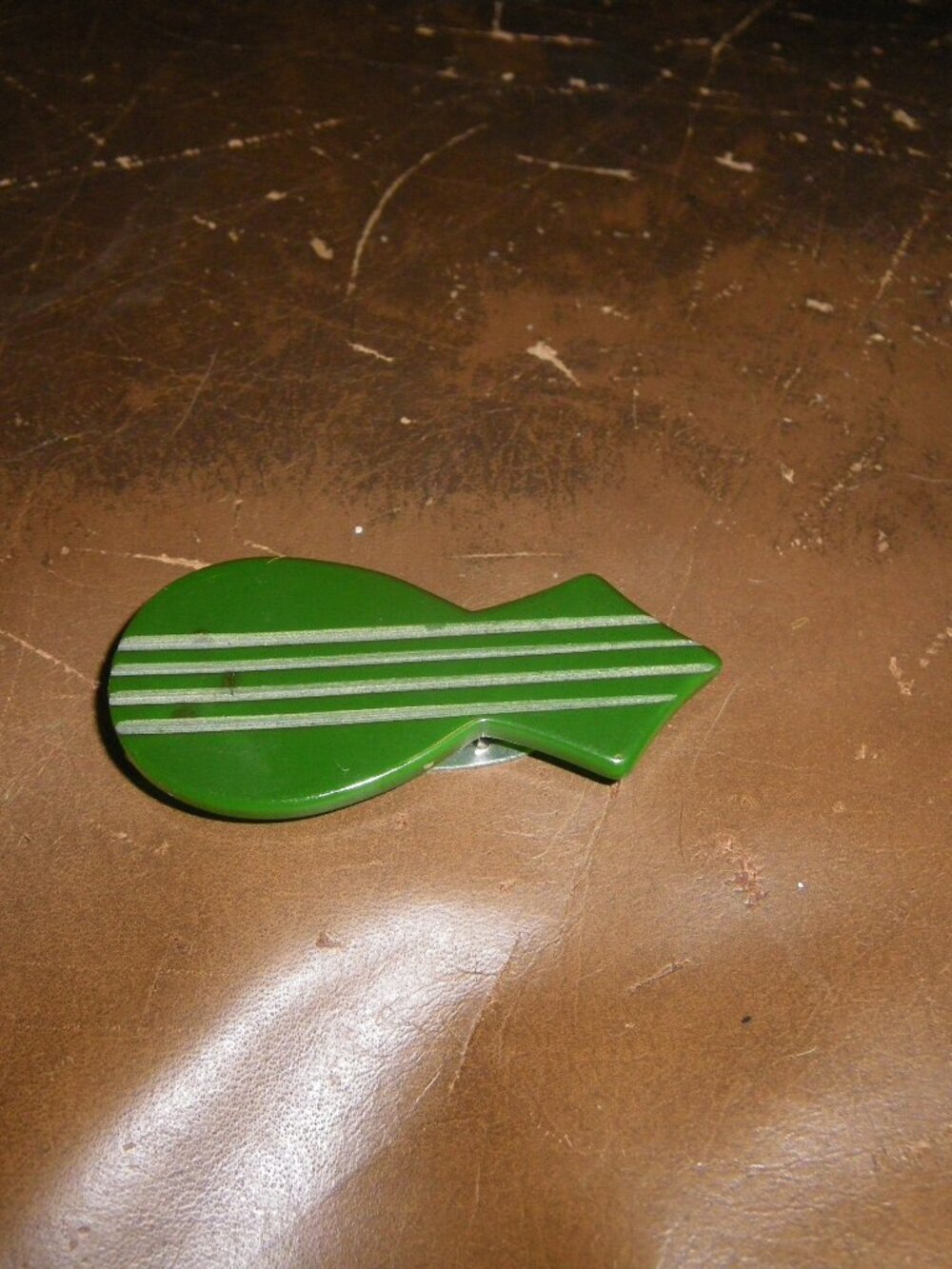 Women’s Vintage Green Scarf Clip